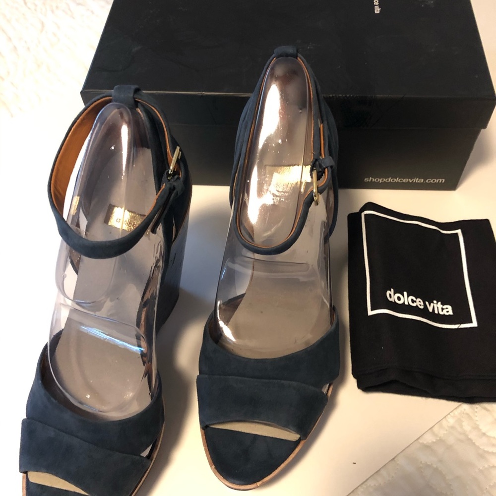 Dolce Vita Paiva Wedge Heel